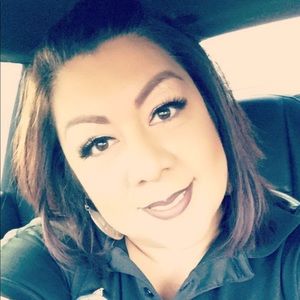 Meet your Posher, Lesa